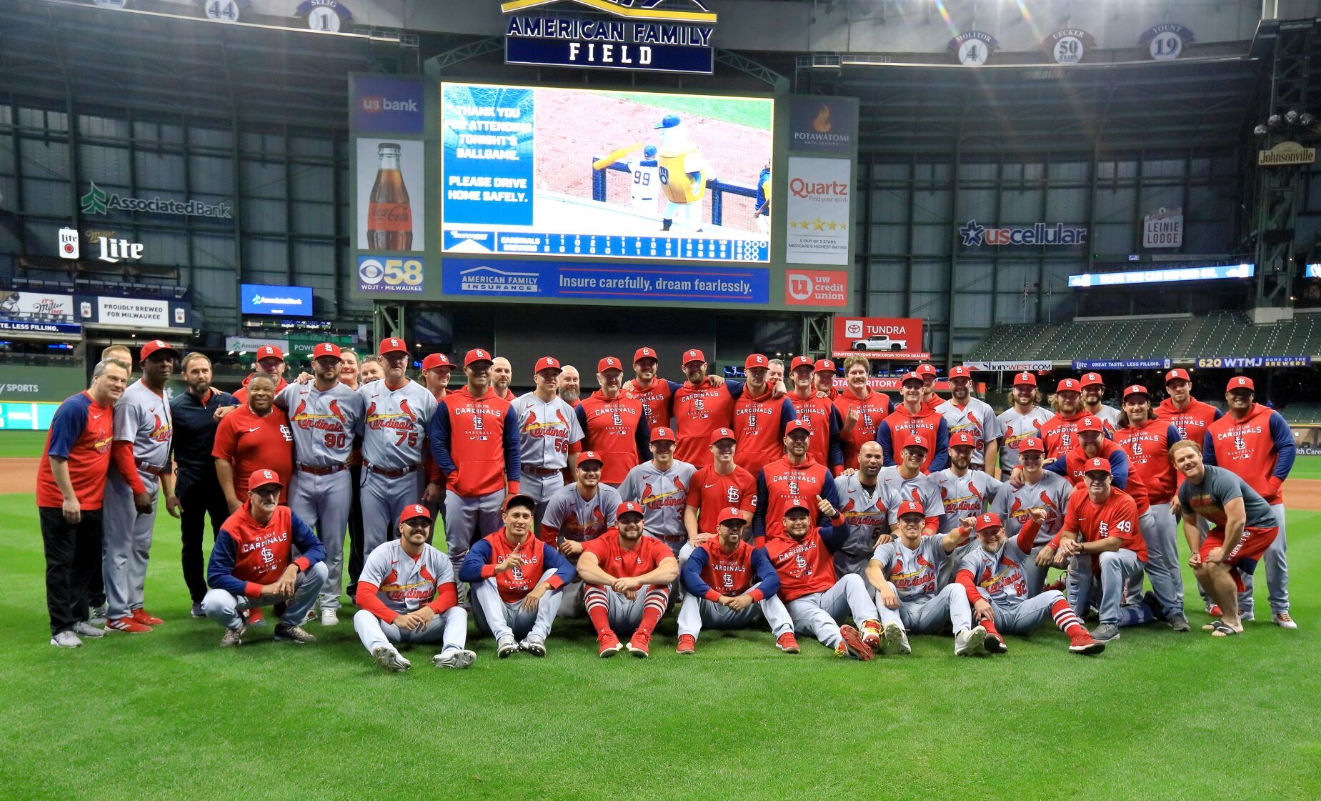 St. Louis Cardinals vs Milwaukee Brewers